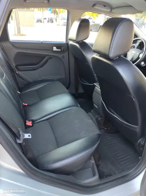 Ford Focus SW 1.6 TDCi Titanium 17 - 17