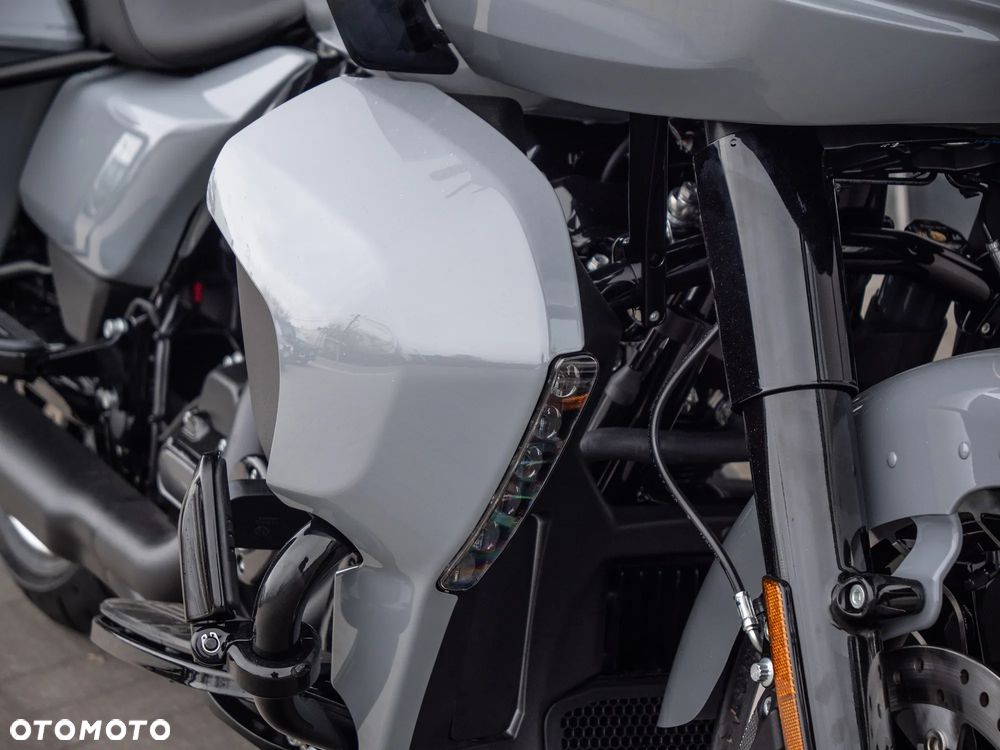 Harley-Davidson Touring Road Glide - 27