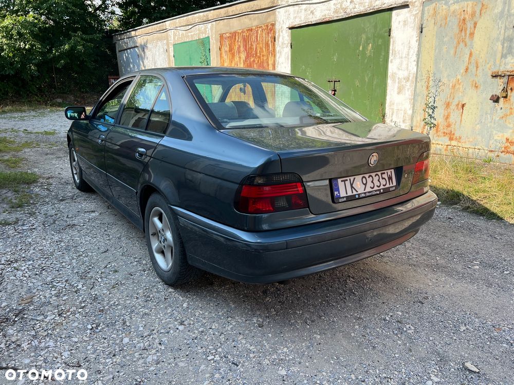 BMW Seria 5 523i - 4