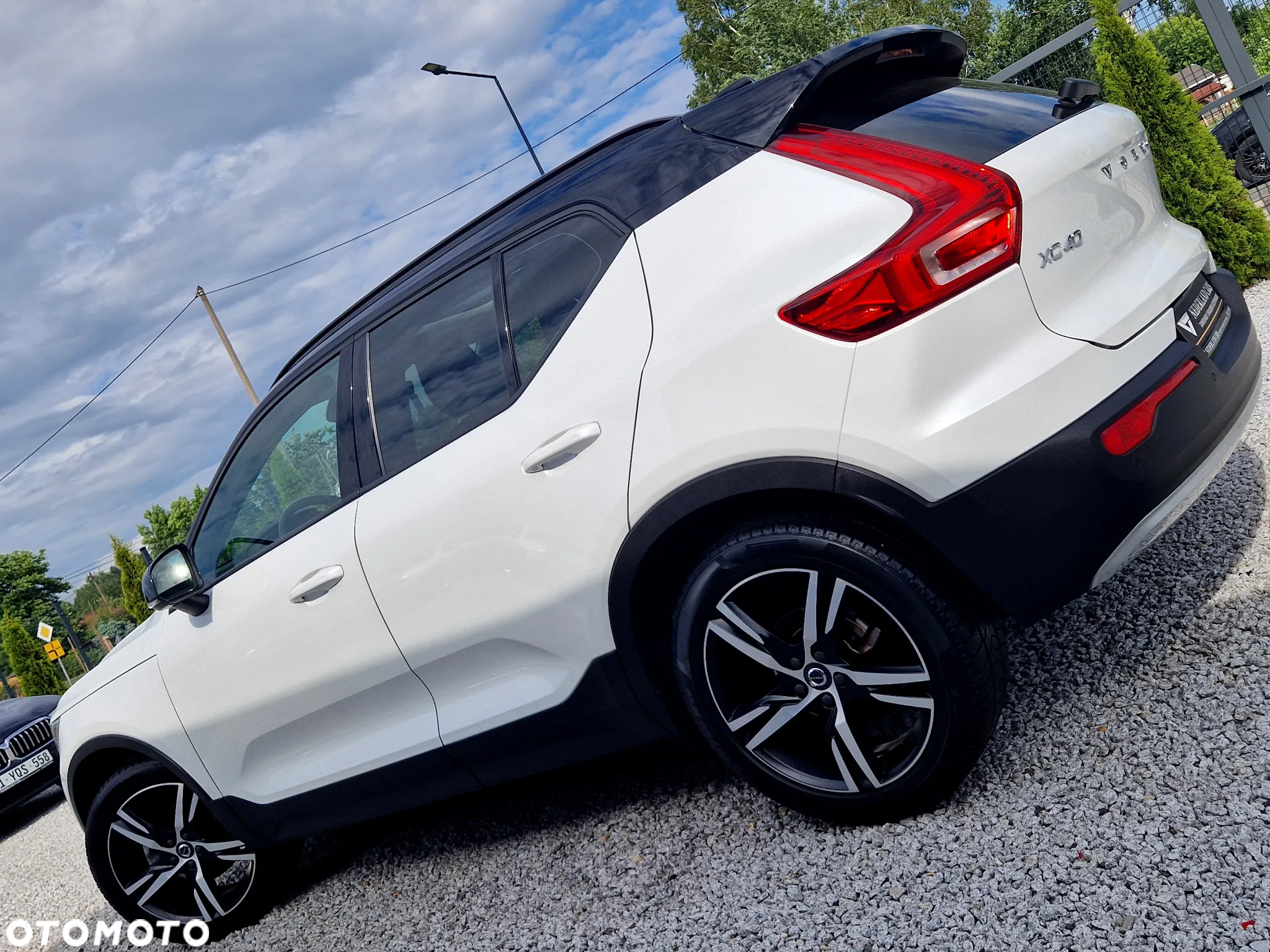 Volvo XC 40 T3 R-Design - 8