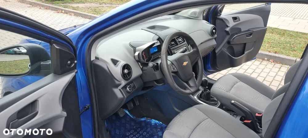 Chevrolet Aveo 1.2 LS - 7
