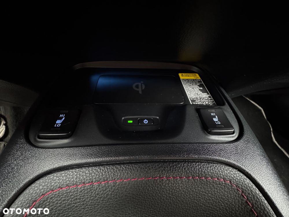 Toyota Corolla 1.8 Hybrid Executive - 11