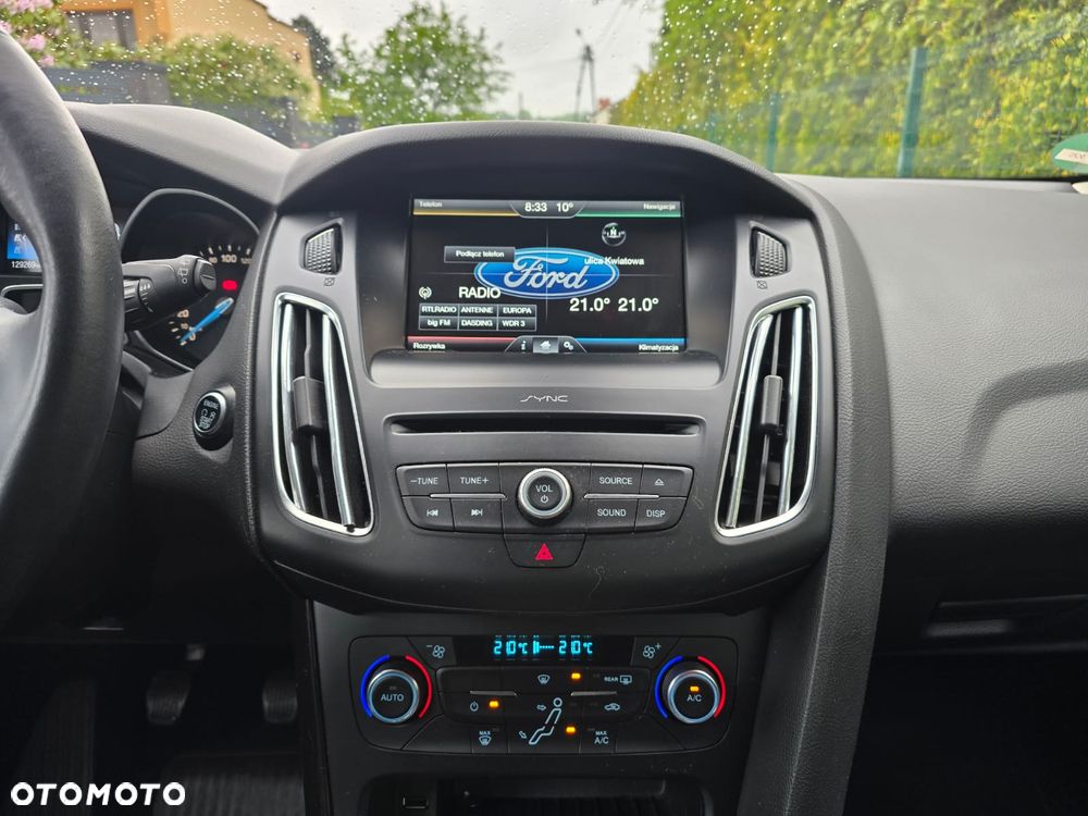 Ford Focus 1.0 EcoBoost Titanium - 29