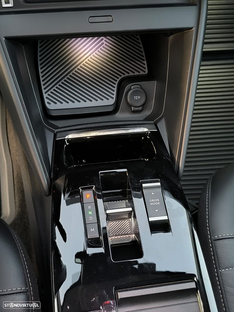 Citroën C4 1.2 PureTech Max EAT8 - 16