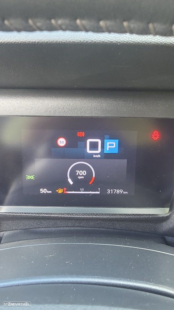 Citroën C4 X PureTech 130 Stop&Start EAT8 FEEL PACK - 11