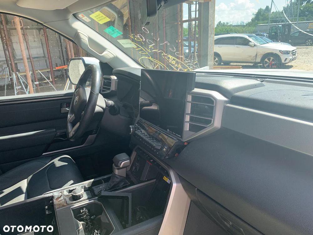 Toyota Tundra - 18