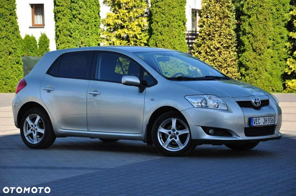 Toyota Auris - 10