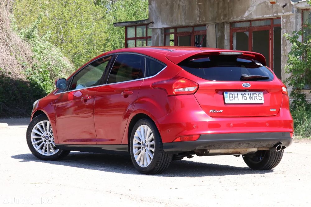 Ford Focus 1.5 EcoBoost Titanium - 5