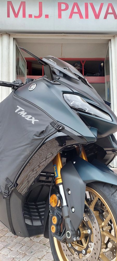 Yamaha TMAX Tech Max - 16