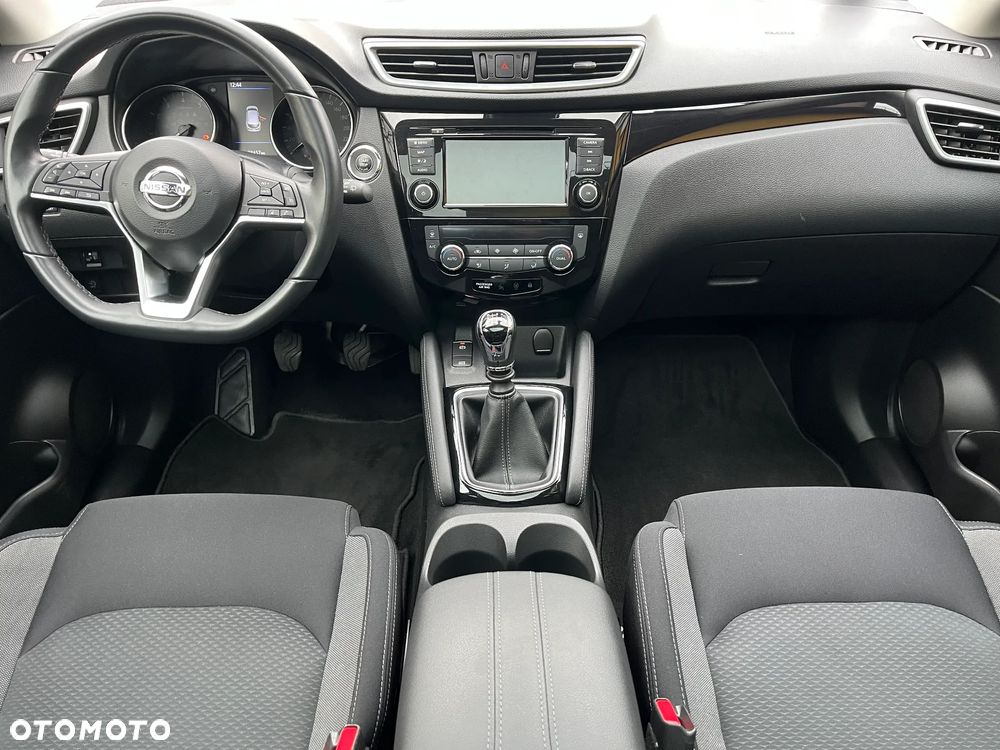 Nissan Qashqai 1.3 DIG-T TEKNA - 6