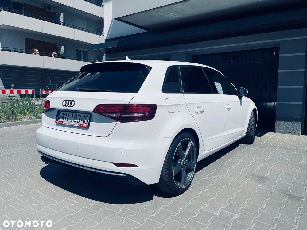 Audi A3 Sportback 2.0 TDI S tronic - 3