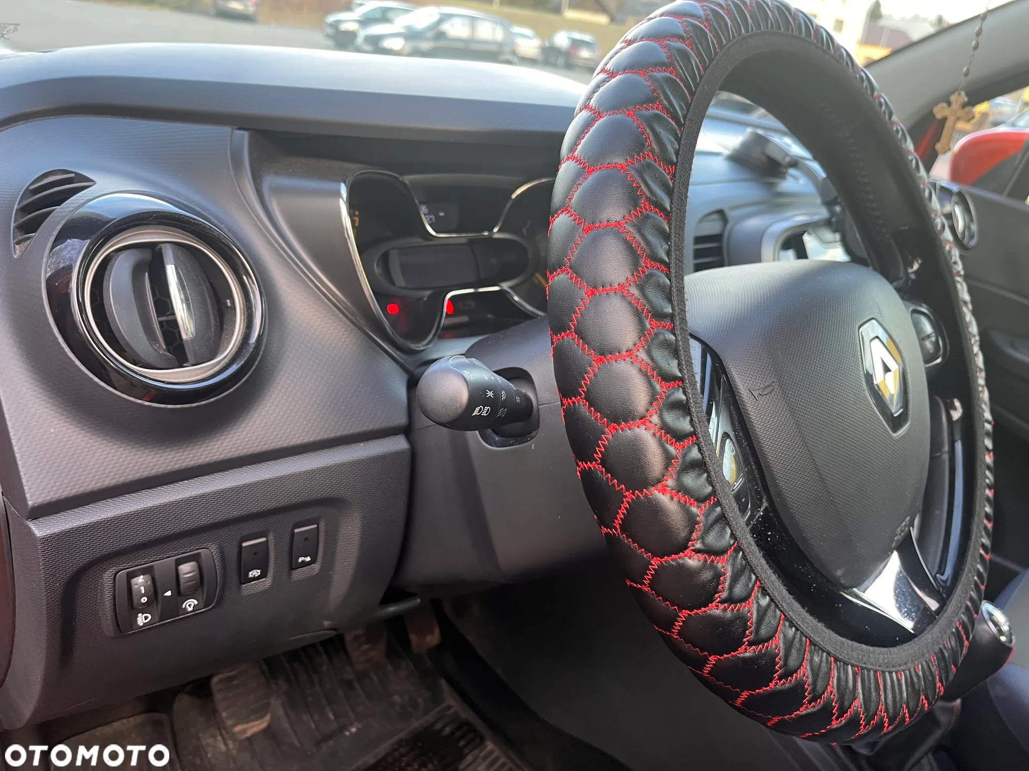 Renault Captur - 19