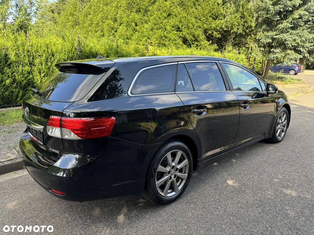 Toyota Avensis 2.2 D-4D Automatik Life - 6
