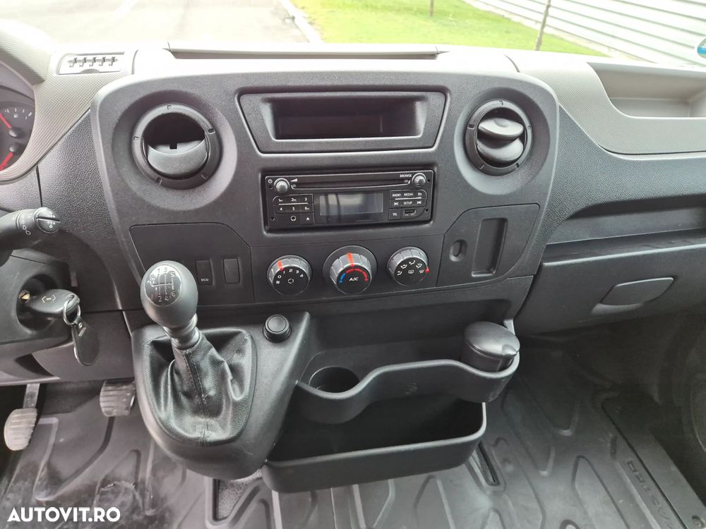 Renault Master - 18
