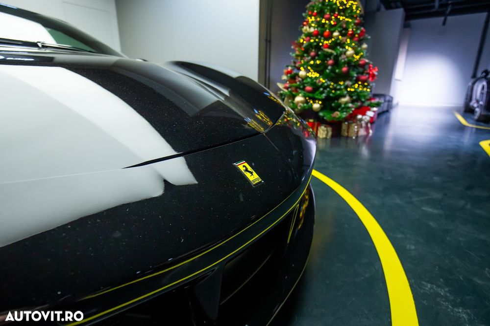 Ferrari 488 Spider - 35