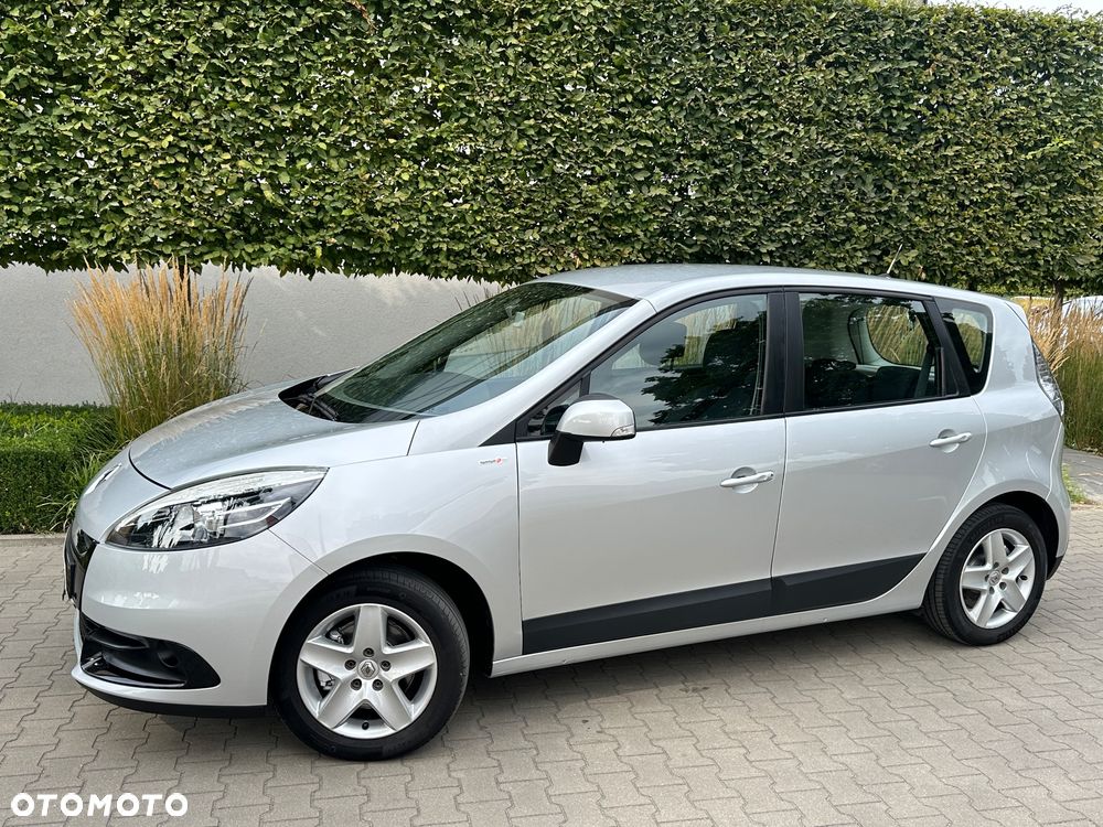 Renault Scenic 1.6 16V 110 TomTom Edition - 10