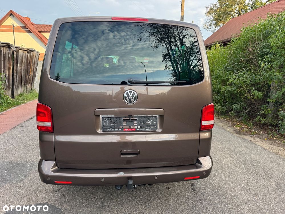 Volkswagen Caravelle - 7
