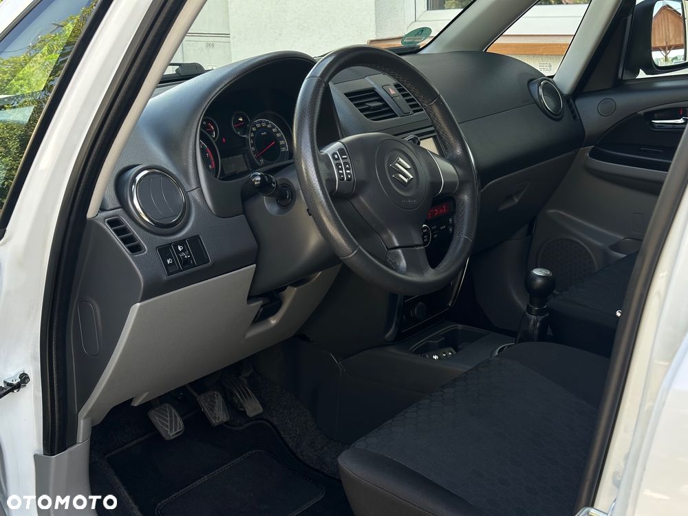 Suzuki SX4 Classic 1.6 VVT 4x4 Style - 25