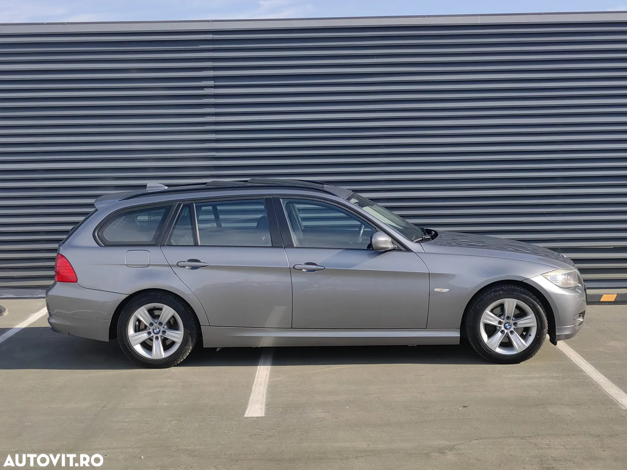 BMW Seria 3 318i Touring Edition Sport - 2