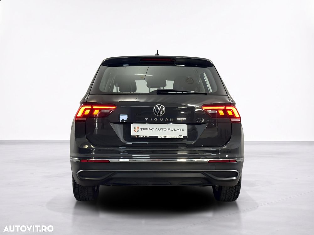 Volkswagen Tiguan - 5