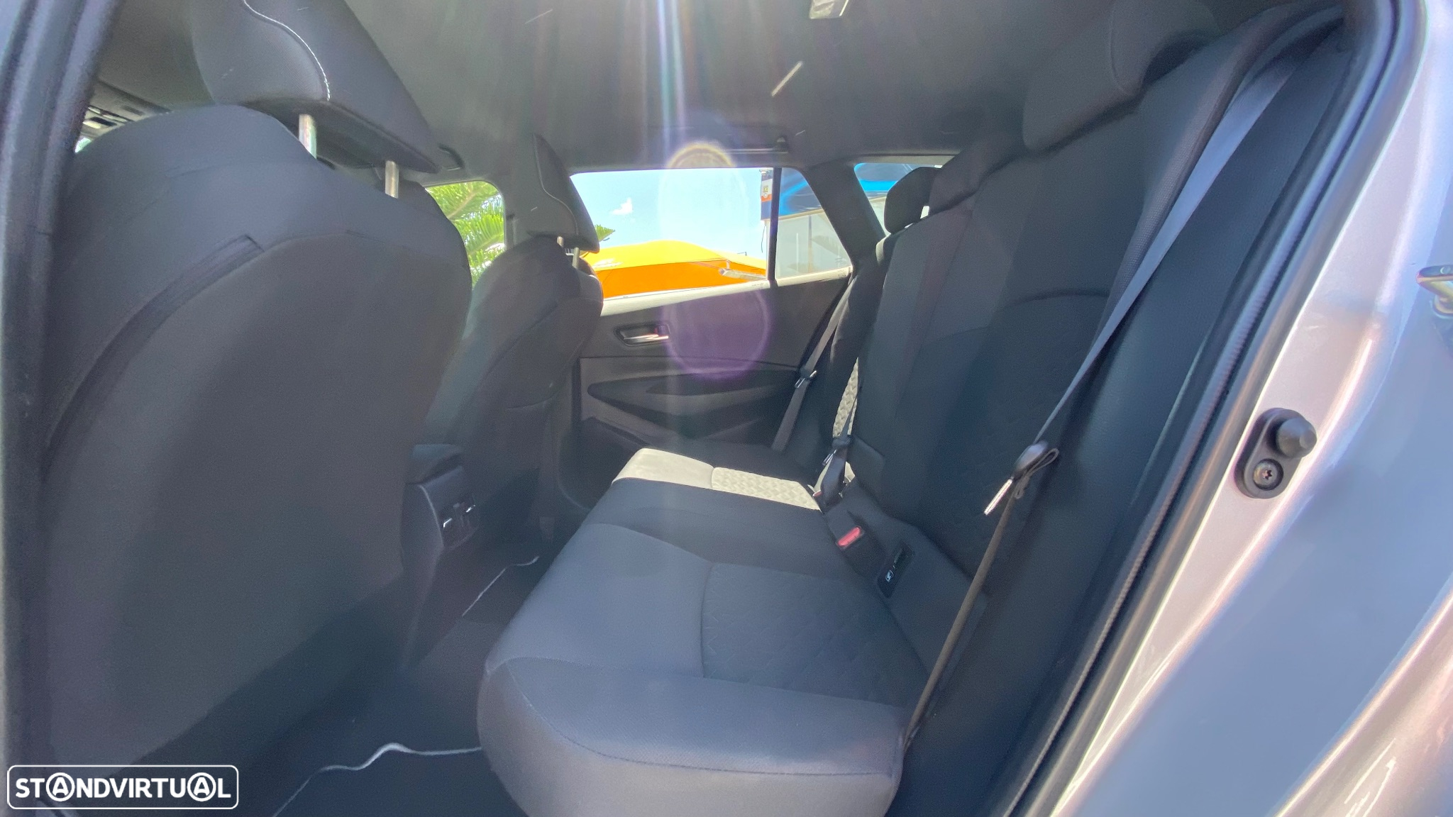 Toyota Corolla Touring Sports 1.8 Hybrid Exclusive - 21