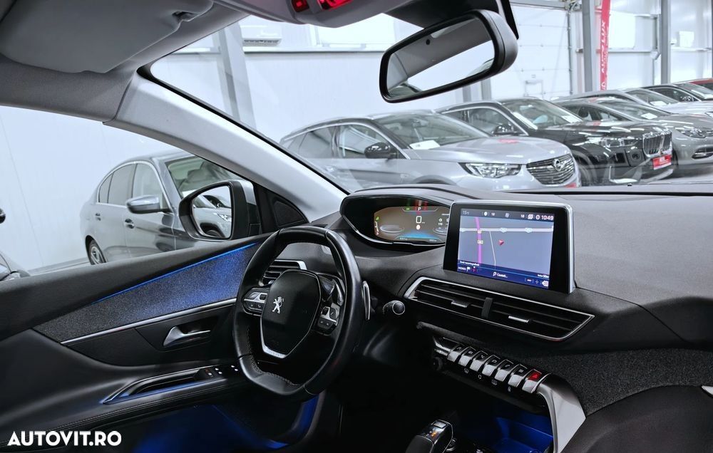 Peugeot 3008 PureTech 130 Stop & Start GPF EAT8 Allure - 6
