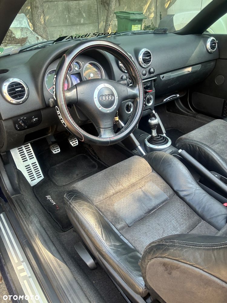 Audi TT Roadster - 13
