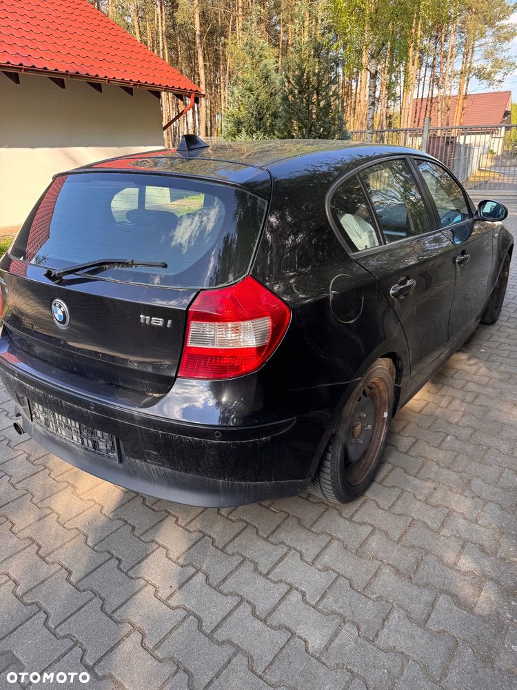 BMW Seria 1 118i - 4