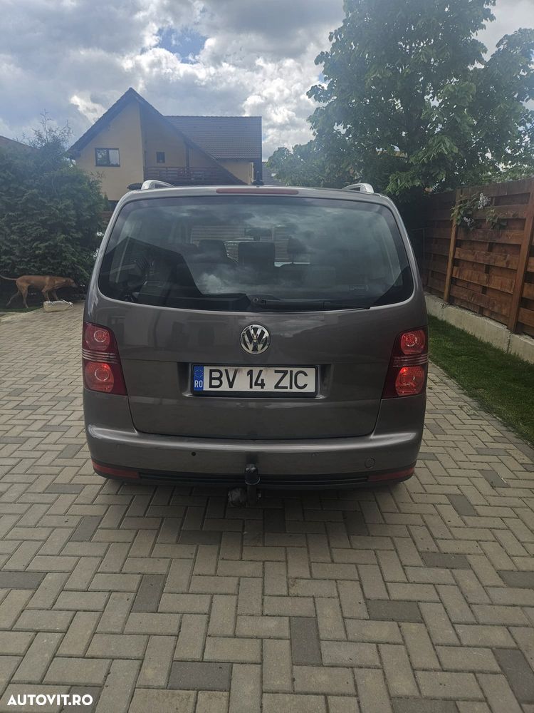 Volkswagen Touran 2.0TDI Highline - 5