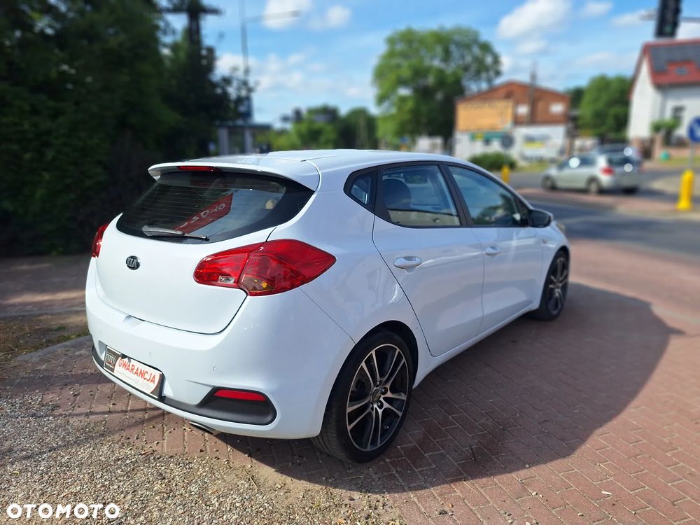 Kia Ceed 1.4 CVVT Attract - 10