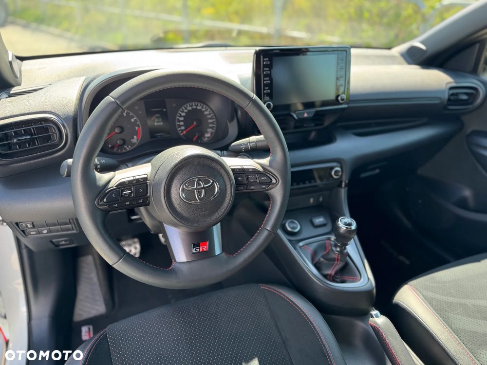 Toyota GR Yaris - 14
