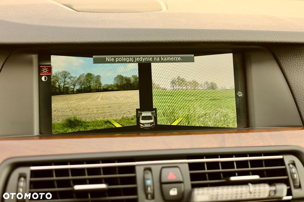 BMW Seria 5 525d - 20