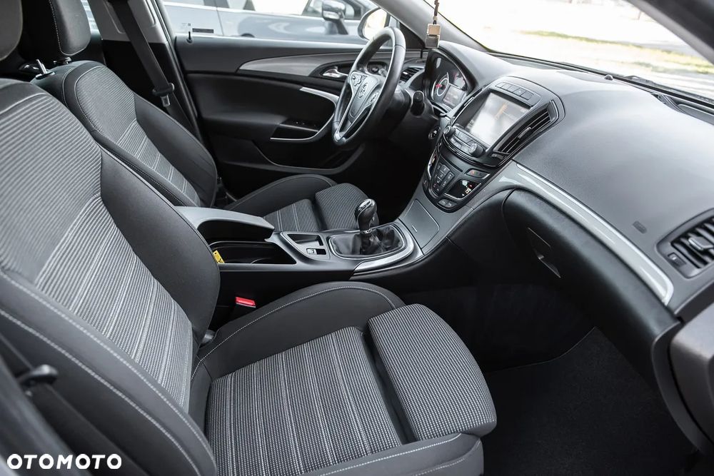Opel Insignia - 29