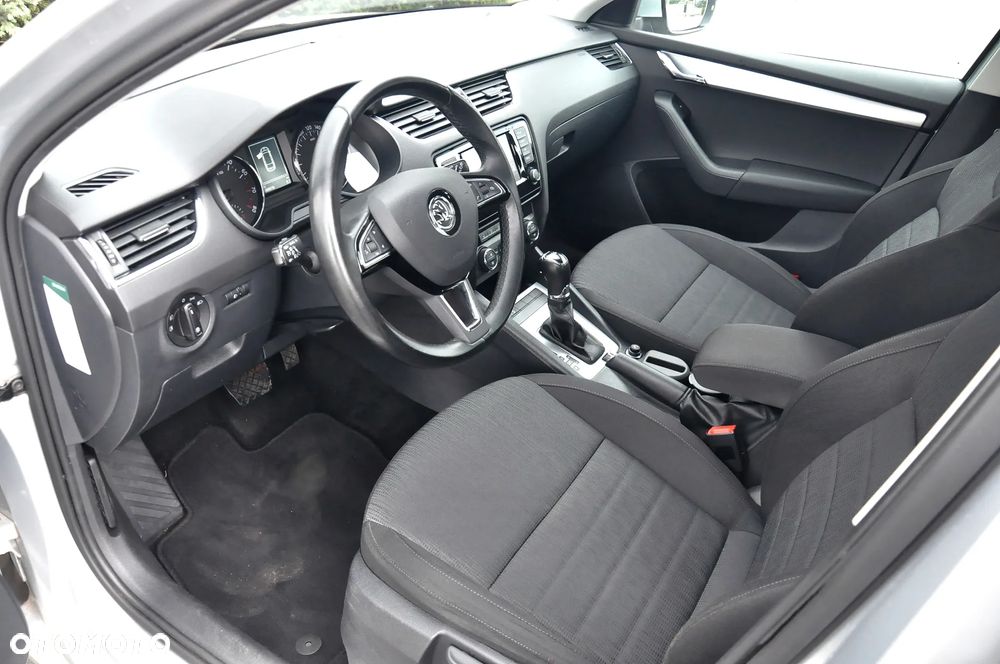 Skoda Octavia 1.8 TSI Style DSG - 24