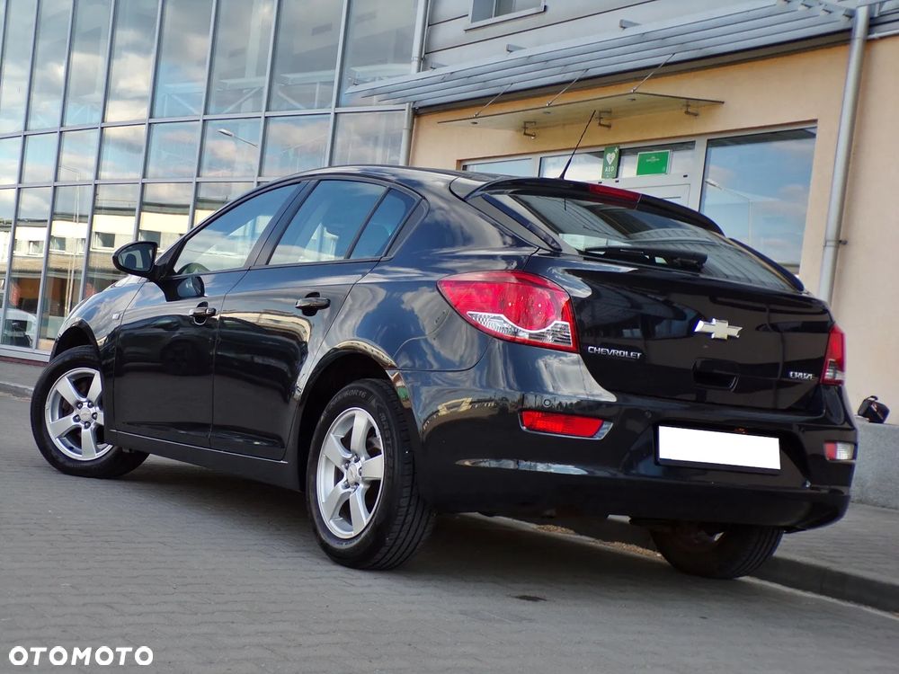 Chevrolet Cruze 1.6 LT+ - 4
