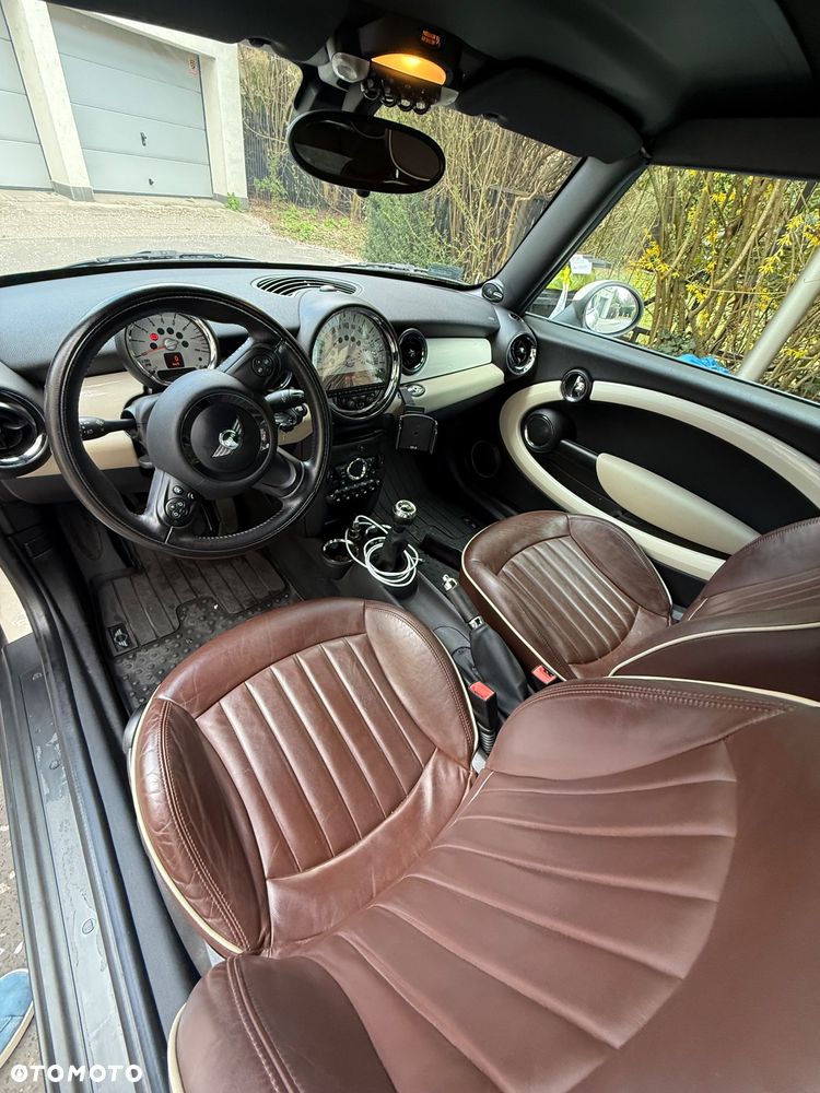 MINI Cooper Standard - 14