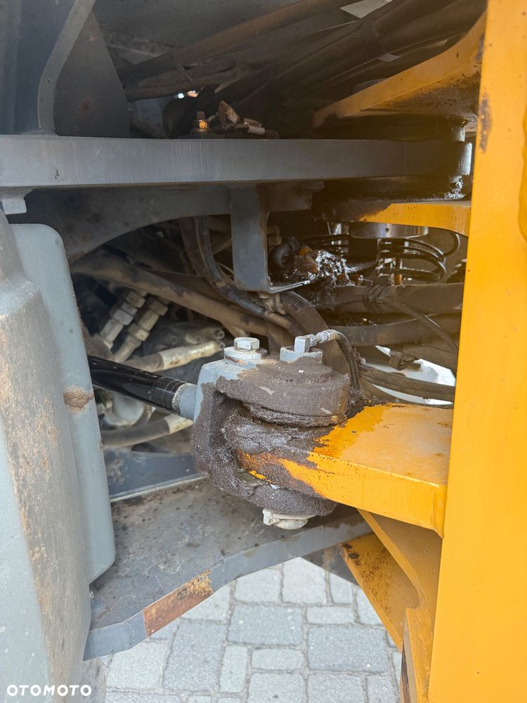 Liebherr L526 - 18