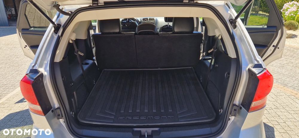 Fiat Freemont 2.0 Multijet 16V DPF Automatik Allrad Lounge - 36