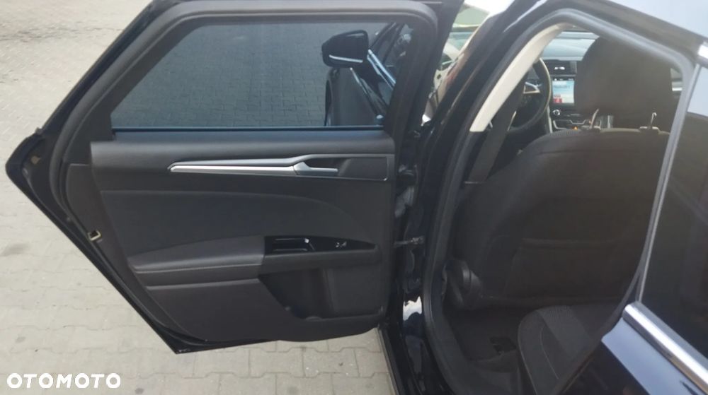 Ford Mondeo - 13
