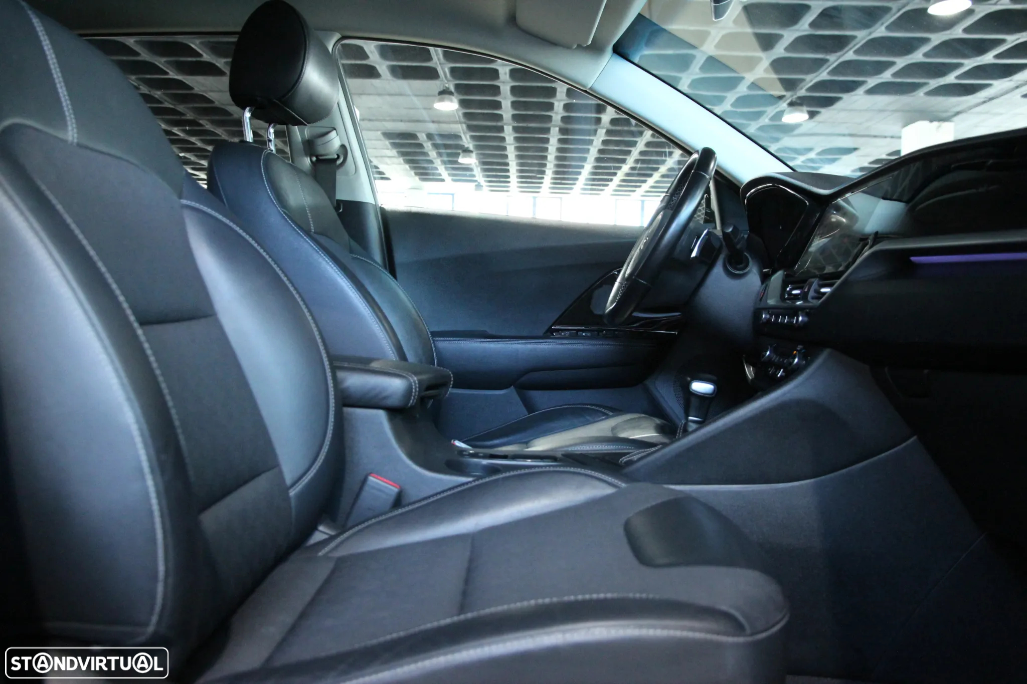 Kia Niro 1.6 GDi HEV Tech - 8