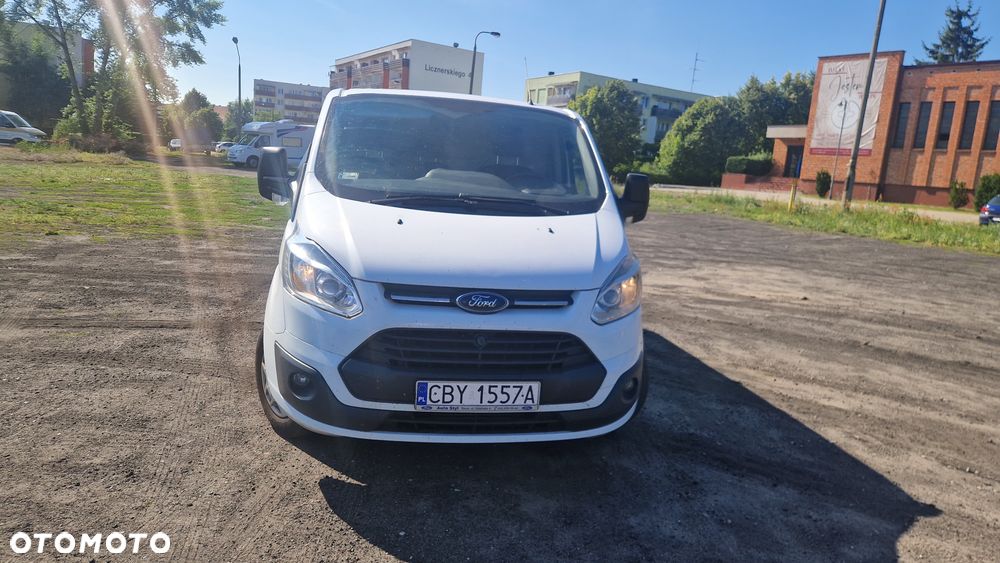 Ford TRANSIT CUSTOM - 8