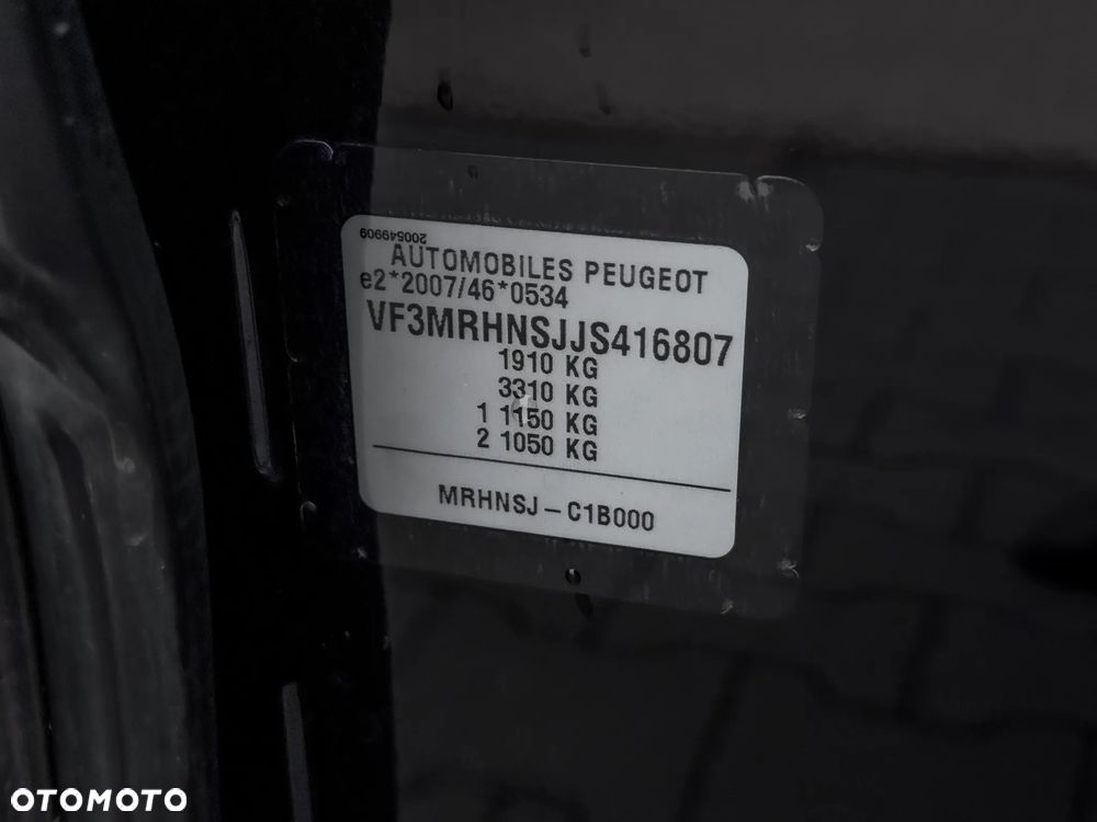 Peugeot 3008 PureTech 130 Stop & Start GPF Allure - 28