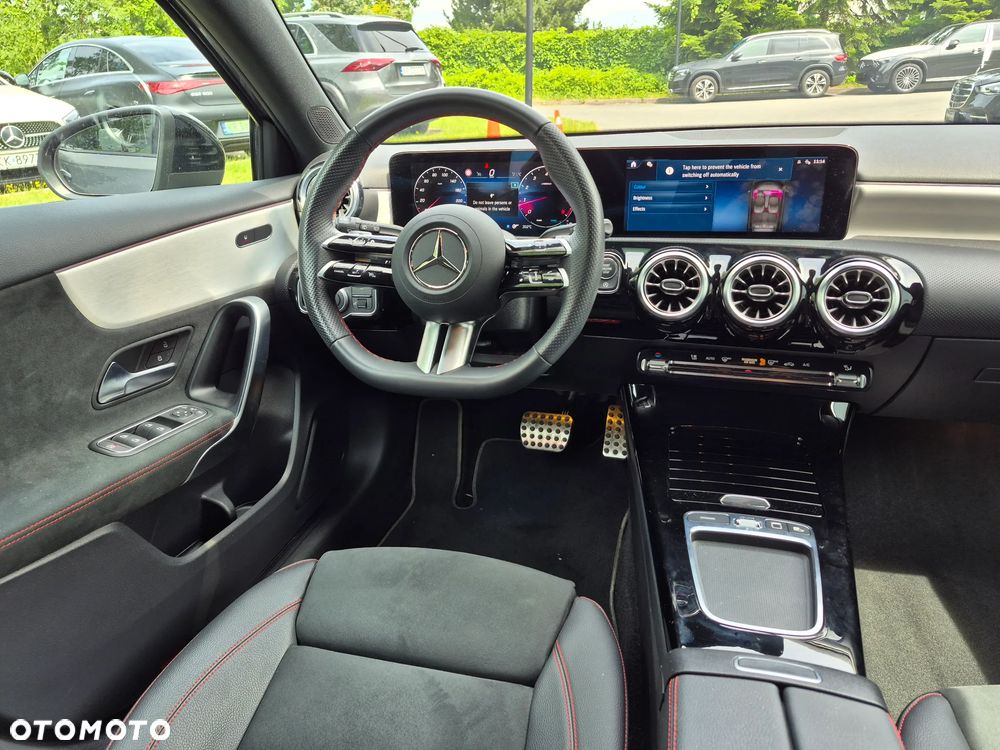 Mercedes-Benz Klasa A 200 AMG Line 7G-DCT - 23