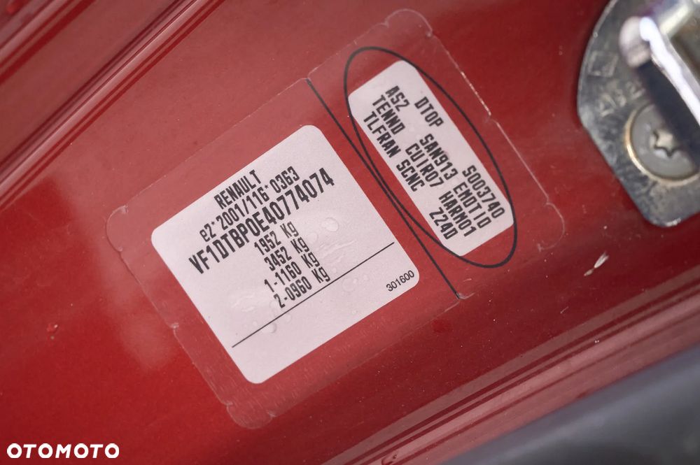 Renault Laguna 3.5 V6 Initiale - 32