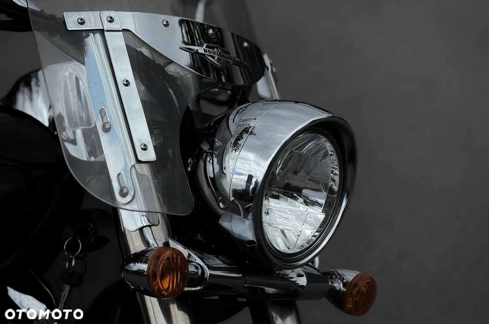 Suzuki Boulevard - 22