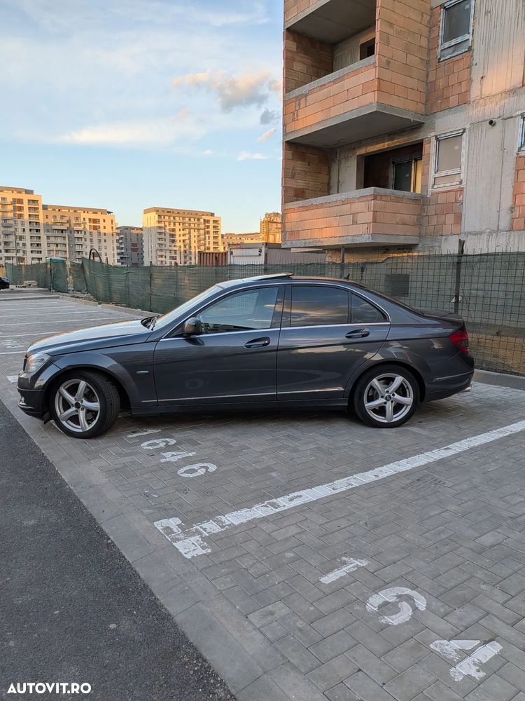 Mercedes-Benz C - 4