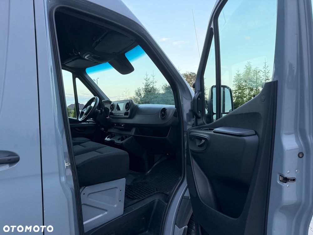 Mercedes-Benz Sprinter 319 CDI - 13