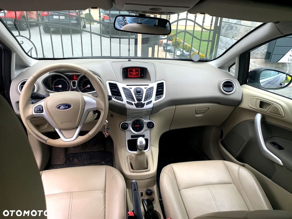 Ford Fiesta 1.4 Ghia - 5