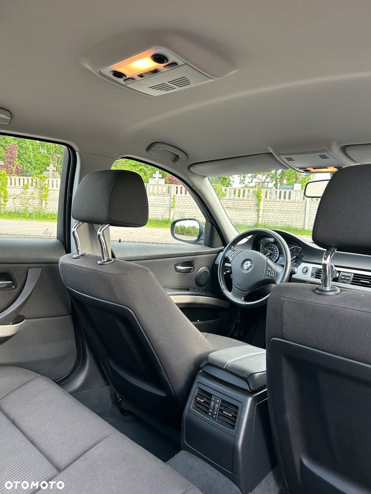 BMW Seria 3 - 16