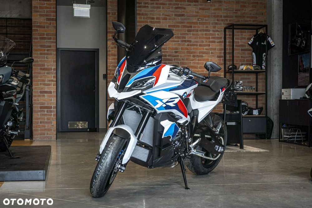 BMW XR - 2